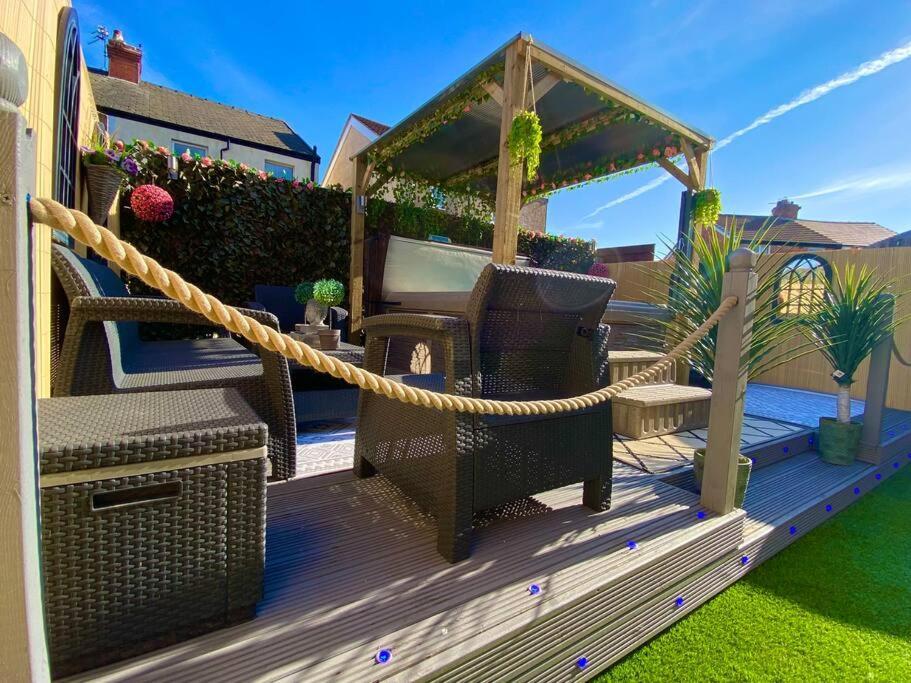 New…The Hottub House Blackpool Pleasure Beach Exterior foto